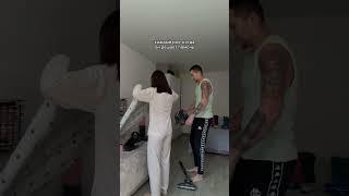 помощник  #shortsviral #shortvideos #couple #семья #жиза #юмор #мем