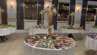 Cici Saray - Eventlocation / Hochzeitssaal / Dügün Salonu - Buffet im großen Saal in Gold -