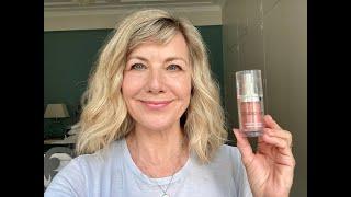 Glynis tries Studio 10 Glow Plexion Blusher.