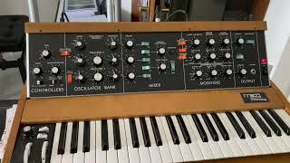 Kraftwerk - The Robots sequencer with Minimoog