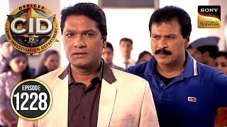 एक Monkey Man को ढूंढ़ने क्यों निकली CID की Team? | CID | Full Episode - 1228