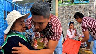 SORPRENDIENDO a MADRES TRABAJADORAS en su DIA