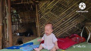 17 year old single mother working, the child's crying when the mother is absent