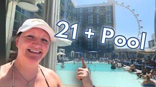 THE LINQ Deluxe Double Queen Room & Adults Only Pool Tour 