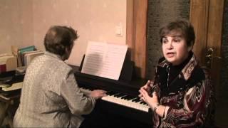 "Океаны" (запись 2009 г.). Поёт Надежда Вдовкина, аккомпанирует Дьяченко Марина Петровна..
