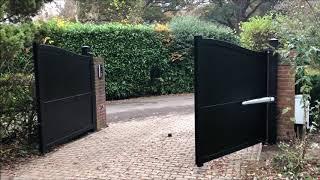 Aluminium driveway gates