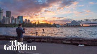 Bending time: The hidden dimension of time-lapse photography