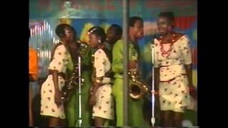 Fela Teacher Don't Teach Me Nonsense (live at the shrine 1987)