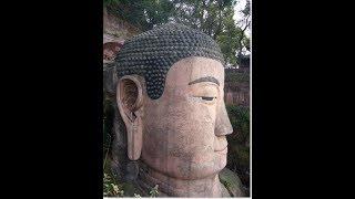 Leshan Grand Buddha, Sichuan Province, China 樂 山 大 佛