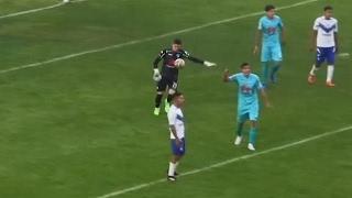 Goalkeeper scores goal from own penalty area in Bolivia – video