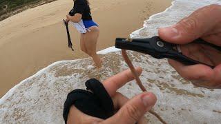 HOW TO CATCH BEACH WORMS - Reel Fishing Episode 73