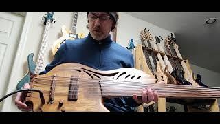 Kenneth Lawrence Chamberbrase I Fretless 6 string bass