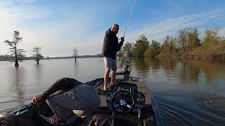 Bass Fishing the Arkansas River at Pendleton - 2021 Anvil Jaw Bass Tournament