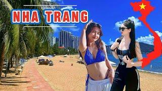 VIETNAM : NHA TRANG BEACH 