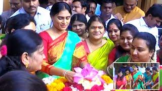 YS Sharmila Paticipates In Bathukamma Celebrations At Tank Bund | Qubetv News