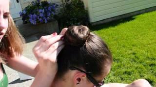 How to: Rhythmic Gymnastics hair tutorial [Basic hair bun.]