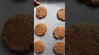 How to BAKE a Perfect and Easy Oatmeal Cookies #Shorts