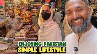 British Wife Love Street Market in Pakistan | Enjoying Day Out 