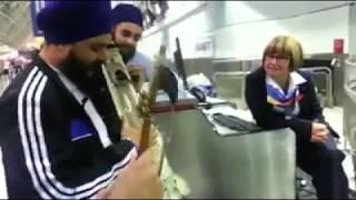 Sarangi skips Toronto Airport security | Sarangi Master Jatinder Singh Shergill at Toronto Airport