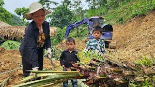 Rent an excavator to dig soil, level large areas of land and build pig pens - DANG THI DU