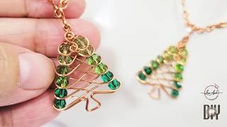 Simple jewelry making for the holiday | Christmas tree pendant with wire and beads 1079