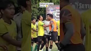 Detik detik kiper ngamuk#bola #sepakbola #tarkam #shorts