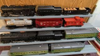 How to date and identify old Lionel train sets. Here I show how to identify two postwar sets.