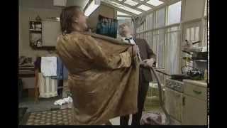 R.I.P Rik Mayall | Bottom - 12 Minutes of Farts and Fighting