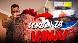 POKLON ZA VANJU