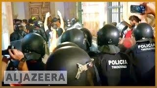  Unrest in Barcelona as Catalan separatists and police clash | Al Jazeera English