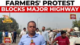 Farmers Block Amritsar-Delhi Highway in Protest Against Poor Paddy Procurement | India Today