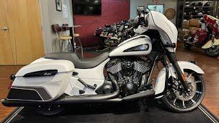 2024 Indian Motorcycle Chieftain Dark Horse Ghost White Metallic Smoke