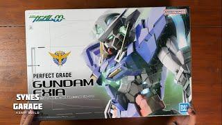 Unboxing Perfect Grade Gundam EXIA 1/60 | UNBOXING | Bandai