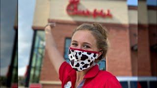 Bizarre Rules That Chick-Fil-A Workers Are Forced to Follow