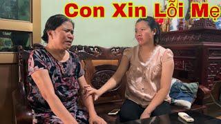 CON TRANG QUỲ XUỐNG XIN LỖI MẸ CHỒNG