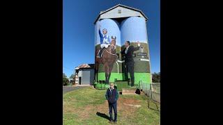 Dunedoo Painted Silo & interview with the artist Peter Mortimore