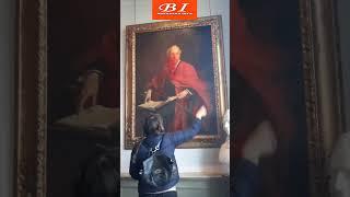 Pro-#palestine protesters DESTROY historic painting of Lord Balfour in Trinity College #Cambridge