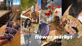 flower market in toronto  fall vlog (flower market, stackt market, lunch diner)