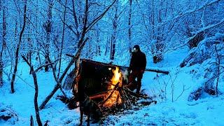 3 Days Solo Winter Camping Adventure in the Snowstorm, Bushcraft Survival Shelter, Campfire Cooking