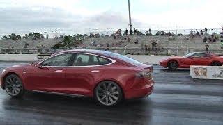 2014 C7 Corvette vs Tesla Model S P85 - 1/4 mile Drag Race Video - StreetCarDrags