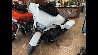 2024 Harley-Davidson® FLHX - Street Glide® Walkaround