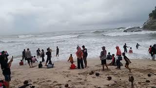 wisata di tepi pantai klayar Pacitan