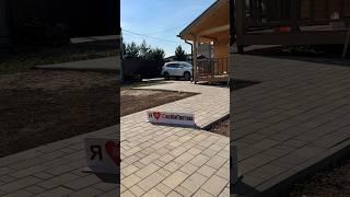 Укладка брусчатки на участке заказчицы по дизайн проекту МосОблТротуар