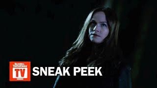 Van Helsing S04 E07 Sneak Peek | 'Metamorphosis' | Rotten Tomatoes TV