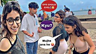 Marine pe yeh sab vi hota he kya  #marinedrive #prank #mumbai