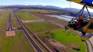 *MUST SEE*  Ultralight landing in the bad turbulence