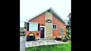 Outside Look - Corner Cottage - Markdale, Ontario, Canada