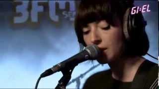 Daughter - 'Get Lucky' (Daft Punk cover) live at 3fm