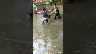 catch fish Big Fishing videos today with Phann Phuy Fishing