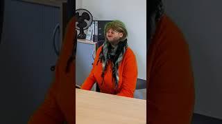 Fildyhajo/Fildytv/Fildystudios/Tiktok - Dorfassi beim Jobcenter.. ‍